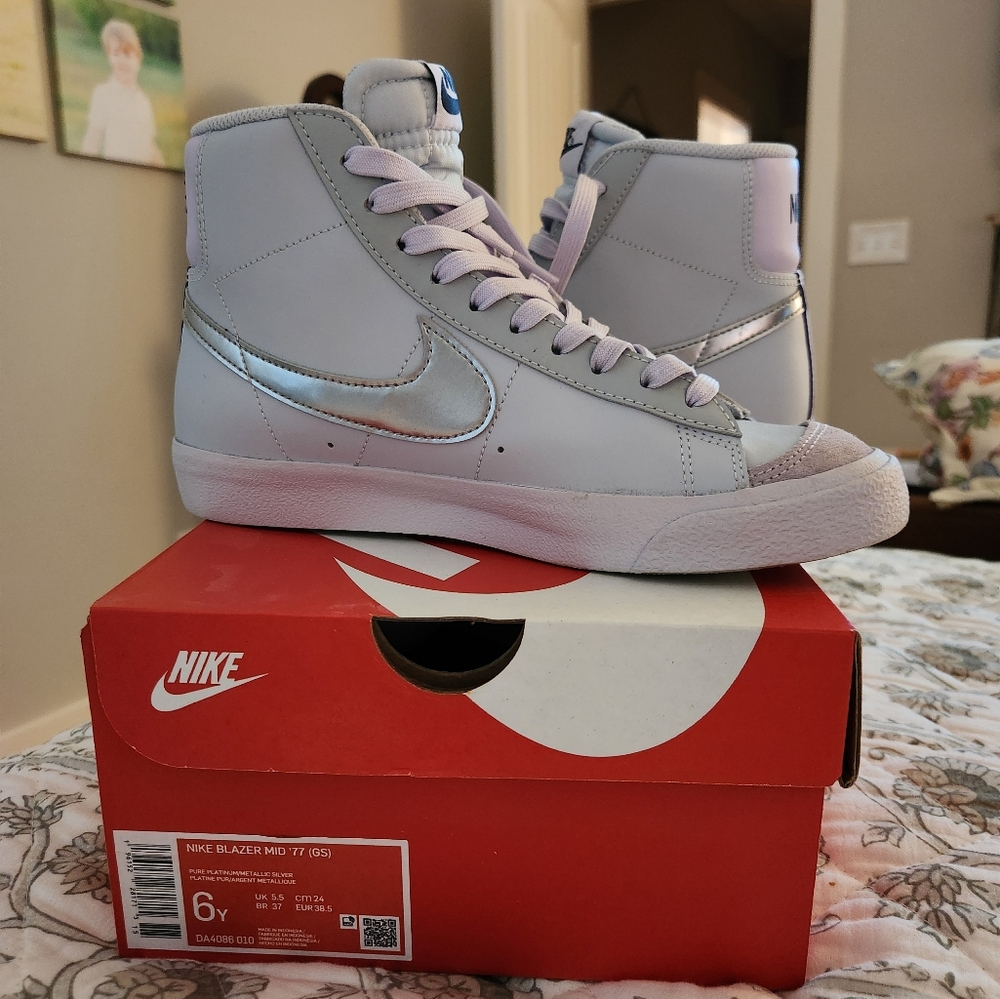 Nike Blazer Mid Size 6Y